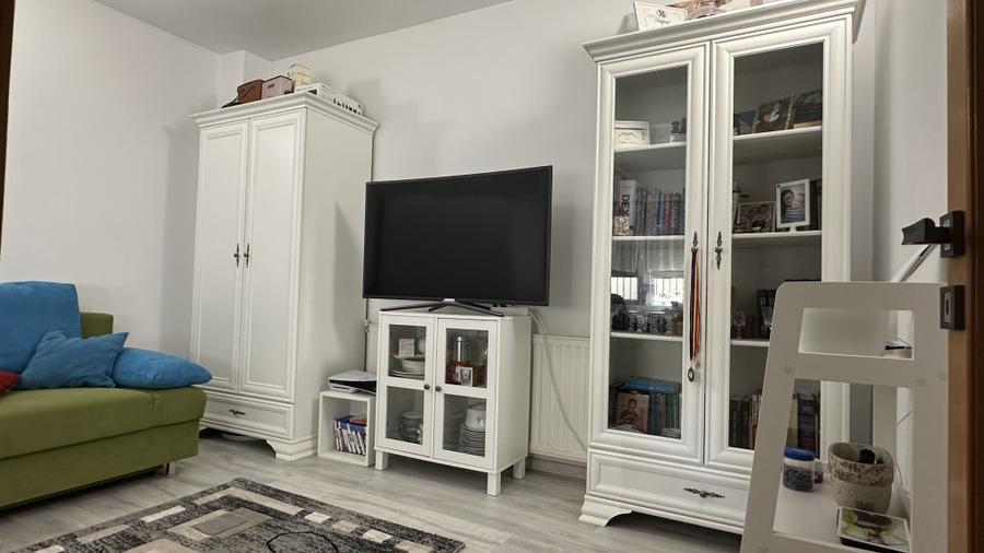 Casă cu 4 camere cu Teren 256 Mp în Stadion