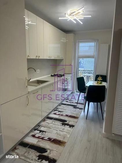 Apartament cu 3 camere decomandat în Berceni