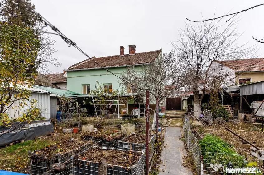 Casă cu 4 camere cu Teren 752 Mp în Malul Mureșului