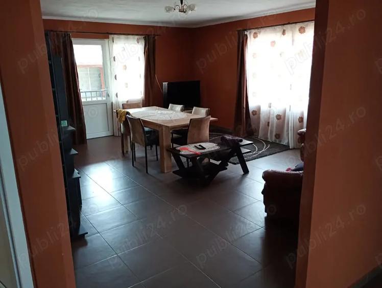 Casă cu 4 camere în Lugoj