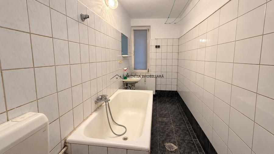 Garsonieră decomandată în Rahova