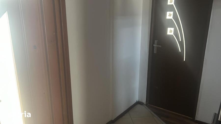 Casă cu 6 camere cu Teren 1200 Mp în Central