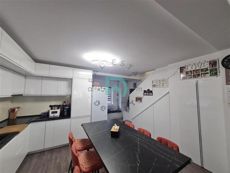 Duplex cu 4 camere cu Teren 306 Mp în Tărlungeni