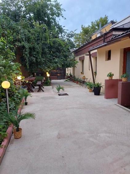 Casă individuală cu 7 camere cu Canalizare în Grozăvești
