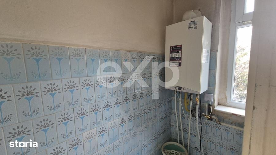 Apartament cu 4 camere decomandat în Negru Vodă
