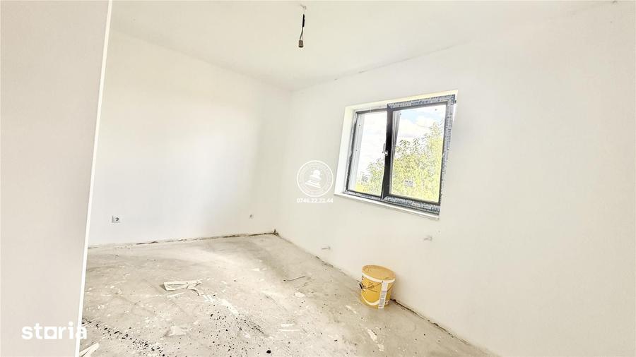 Casă cu 4 camere cu Teren 450 Mp în Central