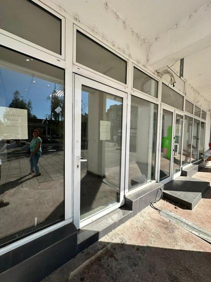 Spațiu comercial, de 150 mp, în Săsar