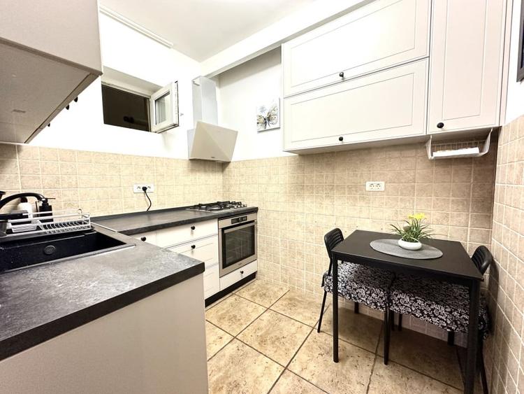 Apartament cu 2 camere semidecomandat, mobilat în Dumbrăvița