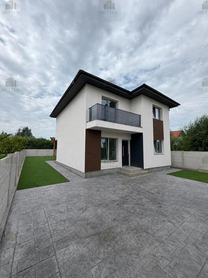 Casă individuală cu 4 camere cu Teren 338 Mp în Berceni