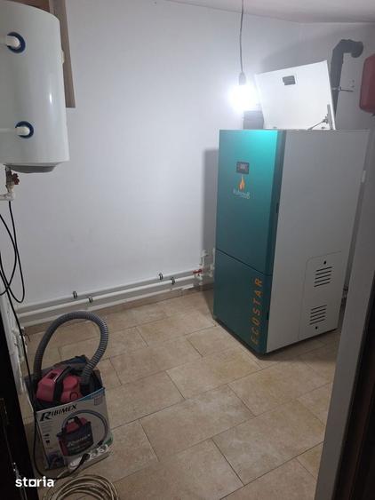 Casă cu 6 camere cu Teren 640 Mp în Somova