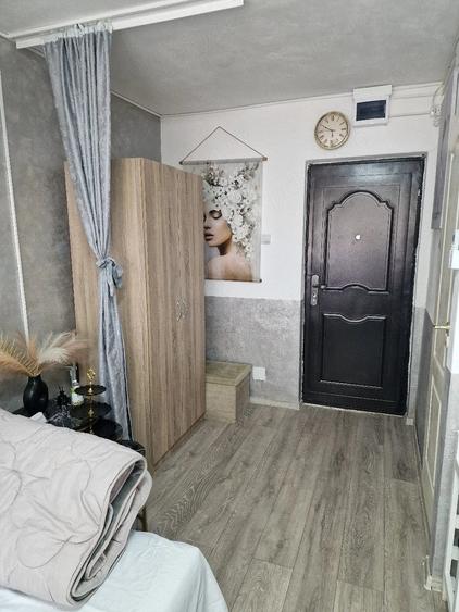 Garsonieră decomandată în Central