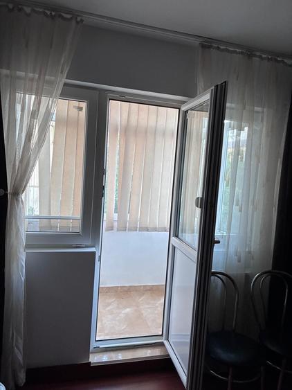 Inchiriez apartament - 1
