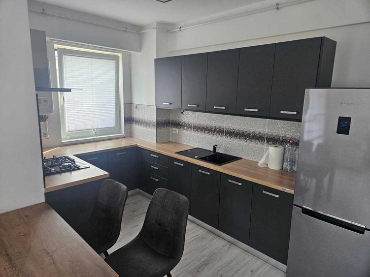 Apartament cu 2 camere în Petru Rareș