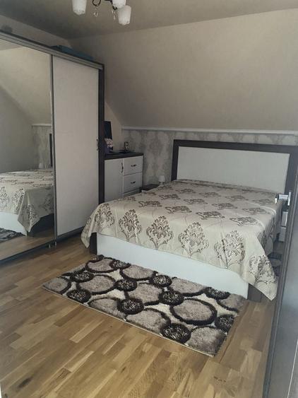 Casă cu 3 camere decomandat în Colun