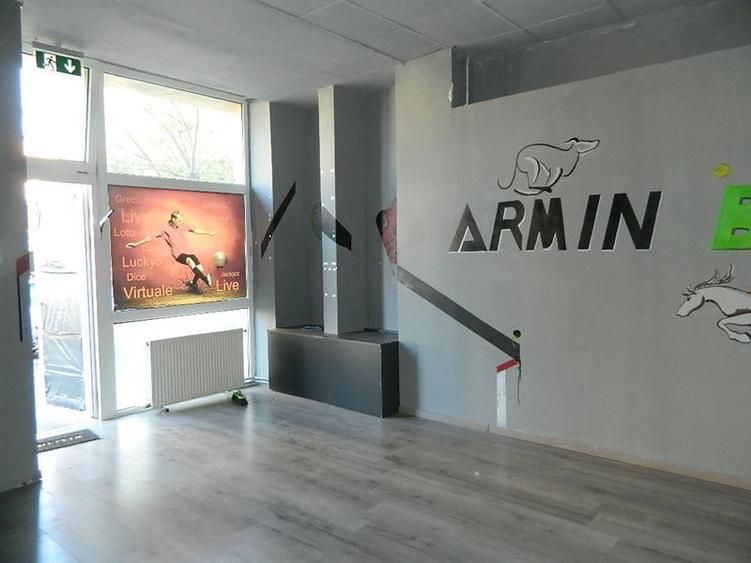 Spațiu comercial, de 50 mp, în Fabric