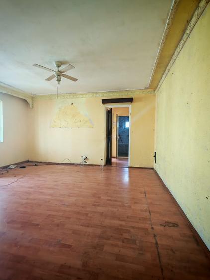 Oportunitate de renovare! 2 camere, 53 mp, etaj 3/4, loc de parcare - 11