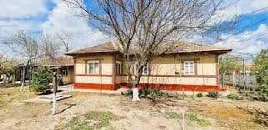 Casă cu Teren 931 Mp în Gheorghe Doja