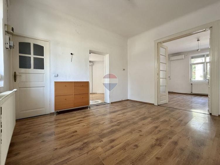Duplex cu 3 camere cu Teren 182.5 Mp în Eroii Revoluției