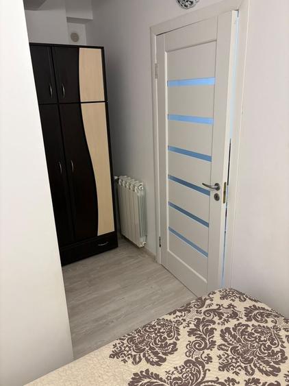 Inchiriez apartament - 2