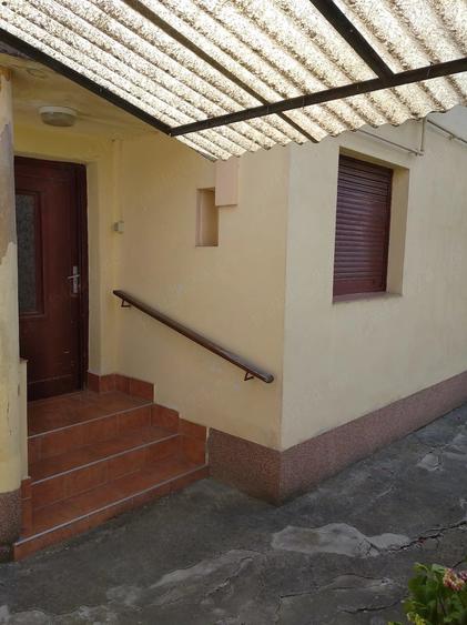 Casă cu Teren 472 Mp în Grădiște