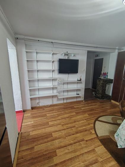 Inchiriez apartament cu o camera - 4