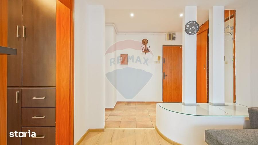 Apartament cu 2 camere semidecomandat, mobilat în Vlahuță