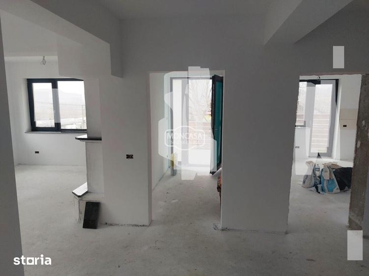 Casă cu 4 camere cu Teren 438 Mp în Central