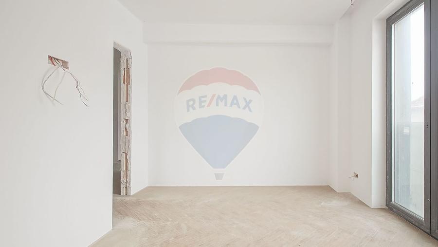 Apartament cu 3 camere decomandat în Centrul Civic