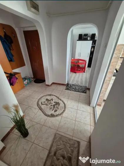 Apartament 4 camere confort 1, calarasilor Viziru - 2