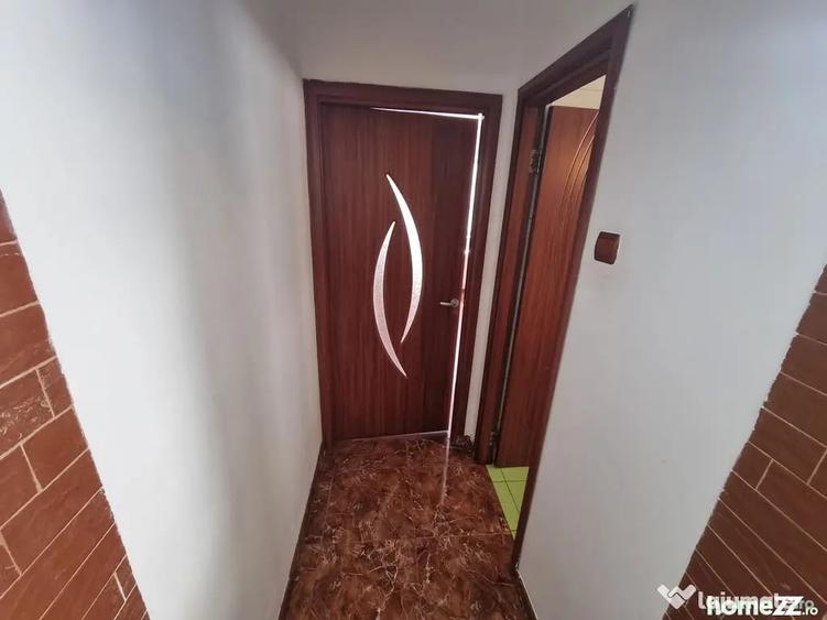 Apartament cu 2 camere decomandat în Abator