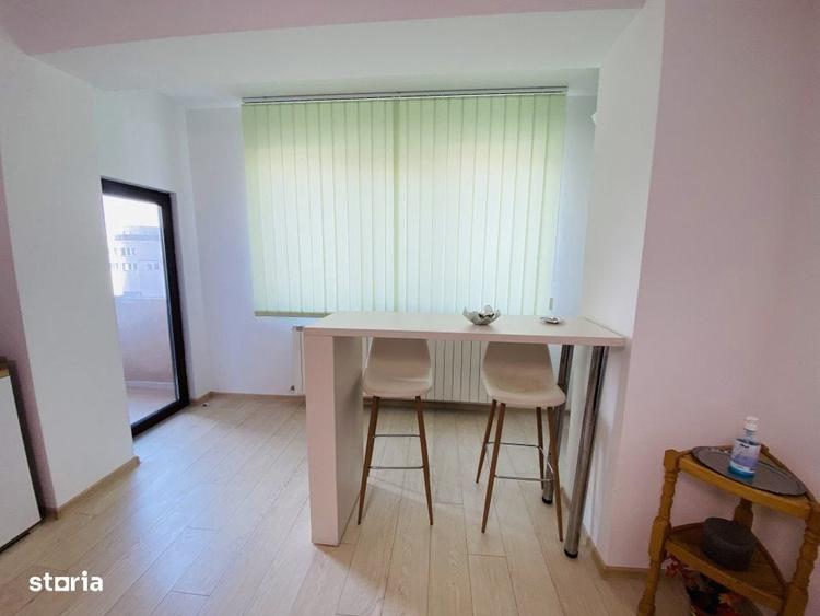 Apartament cu 3 camere, mobilat în Delfinariu