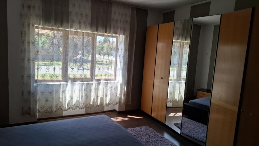 Casă individuală cu 3 camere cu Canalizare în Nădlac