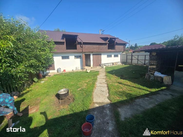 Casă cu 4 camere cu Teren 5500 Mp în Luncani