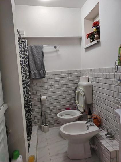 Apartament cu 2 camere decomandat în Tărtășești