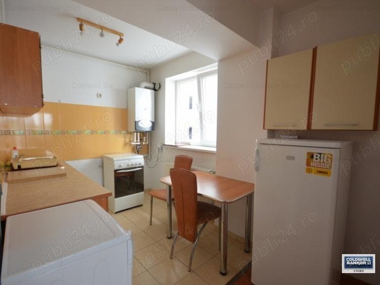 Apartament cu 2 camere decomandat în Vitan