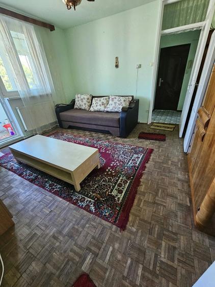 Apartament cu 2 camere semidecomandat în Exterior Vest