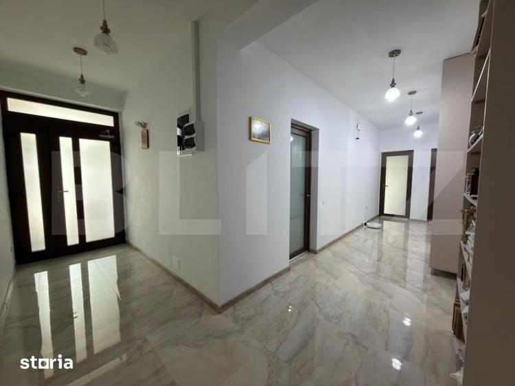 Casă cu 5 camere cu Teren 1020 Mp în Cârcea