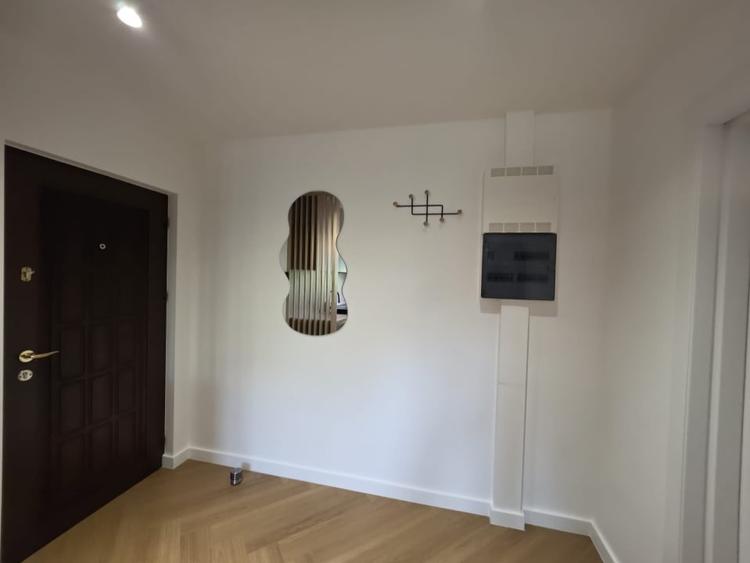 Apartament cu 2 camere semidecomandat, mobilat în Săsar