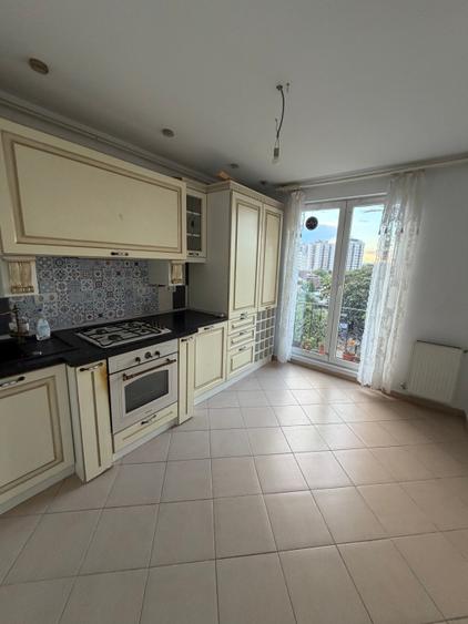 Apartament cu 2 camere semidecomandat în Tineretului