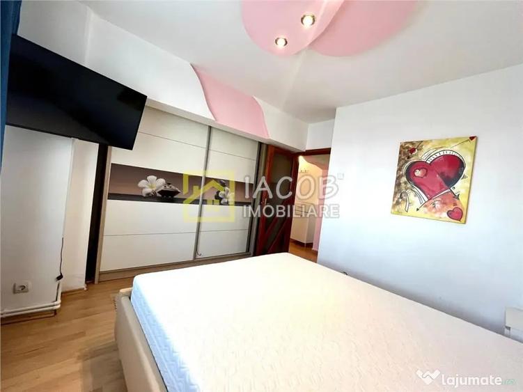 Apartament cu 2 camere decomandat în Republicii