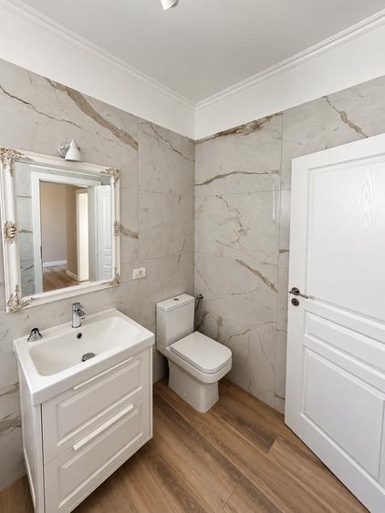 Duplex cu 5 camere cu Canalizare în Covaci