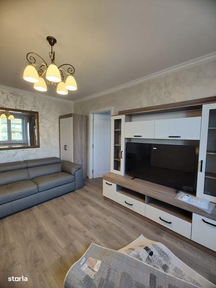 Apartament cu 3 camere în Decebal