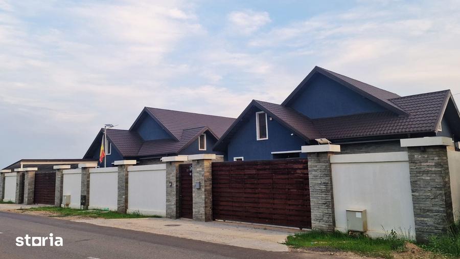 Casă cu 7 camere cu Teren 2500 Mp în Ciolpani