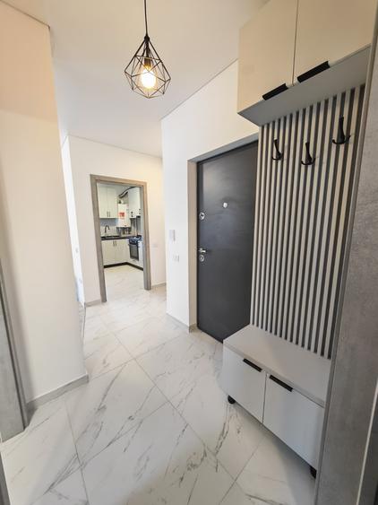 Apartament cu 2 camere decomandat în Apărătorii Patriei