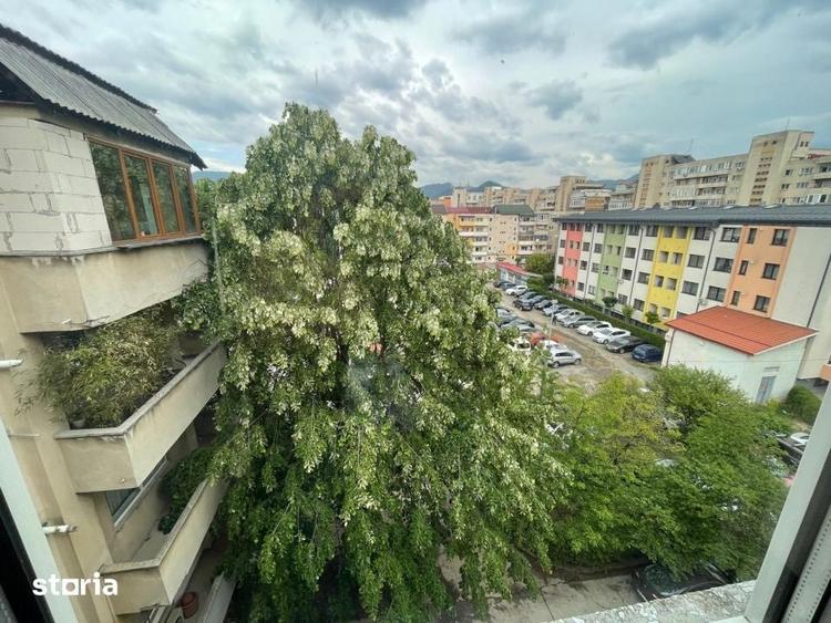 Apartament cu 4 camere în Traian