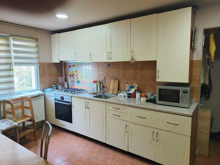 Apartament cu 2 camere semidecomandat în Complex Studențesc
