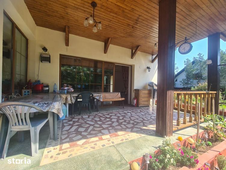 Casă cu 4 camere cu Teren 720 Mp în Gherăiești