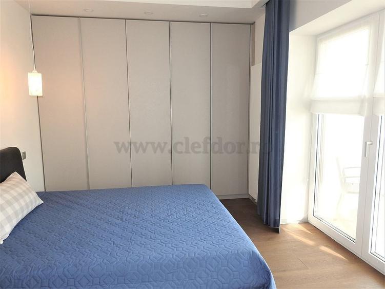 Apartament cu 4 camere decomandat, mobilat în Iancu Nicolae