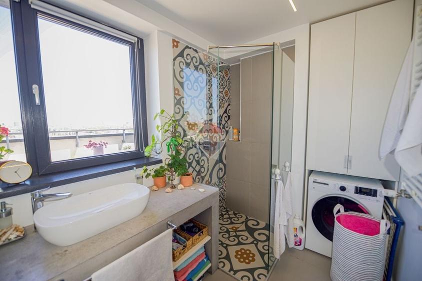 Apartament cu 4 camere decomandat, mobilat în Cotroceni