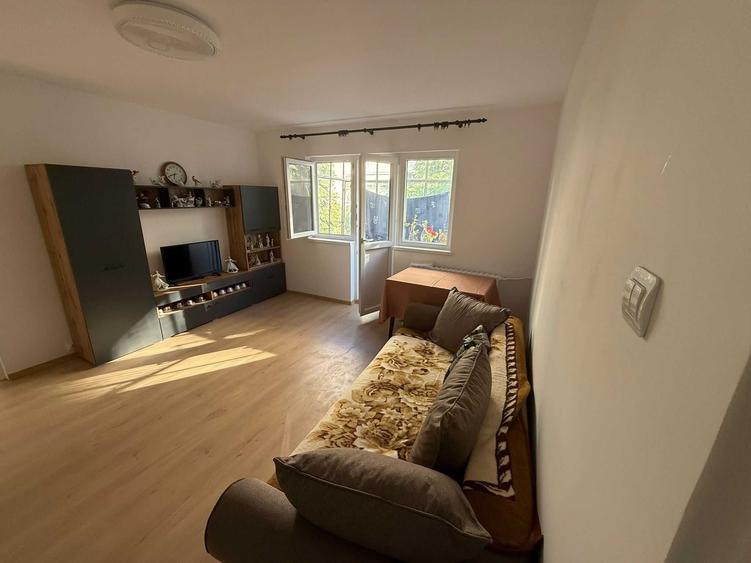 Apartament cu 2 camere semidecomandat în Rogerius